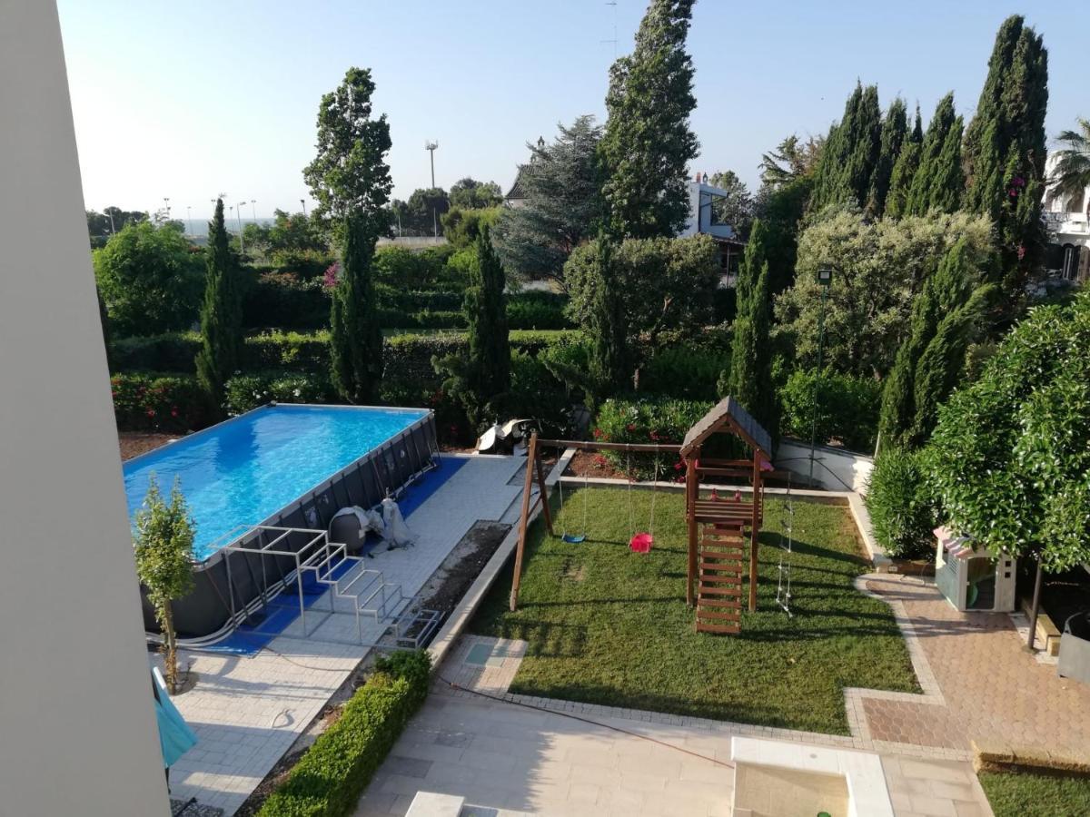 Quietandrelax in piscina da giugno a settembre Appartamento Bari Esterno foto